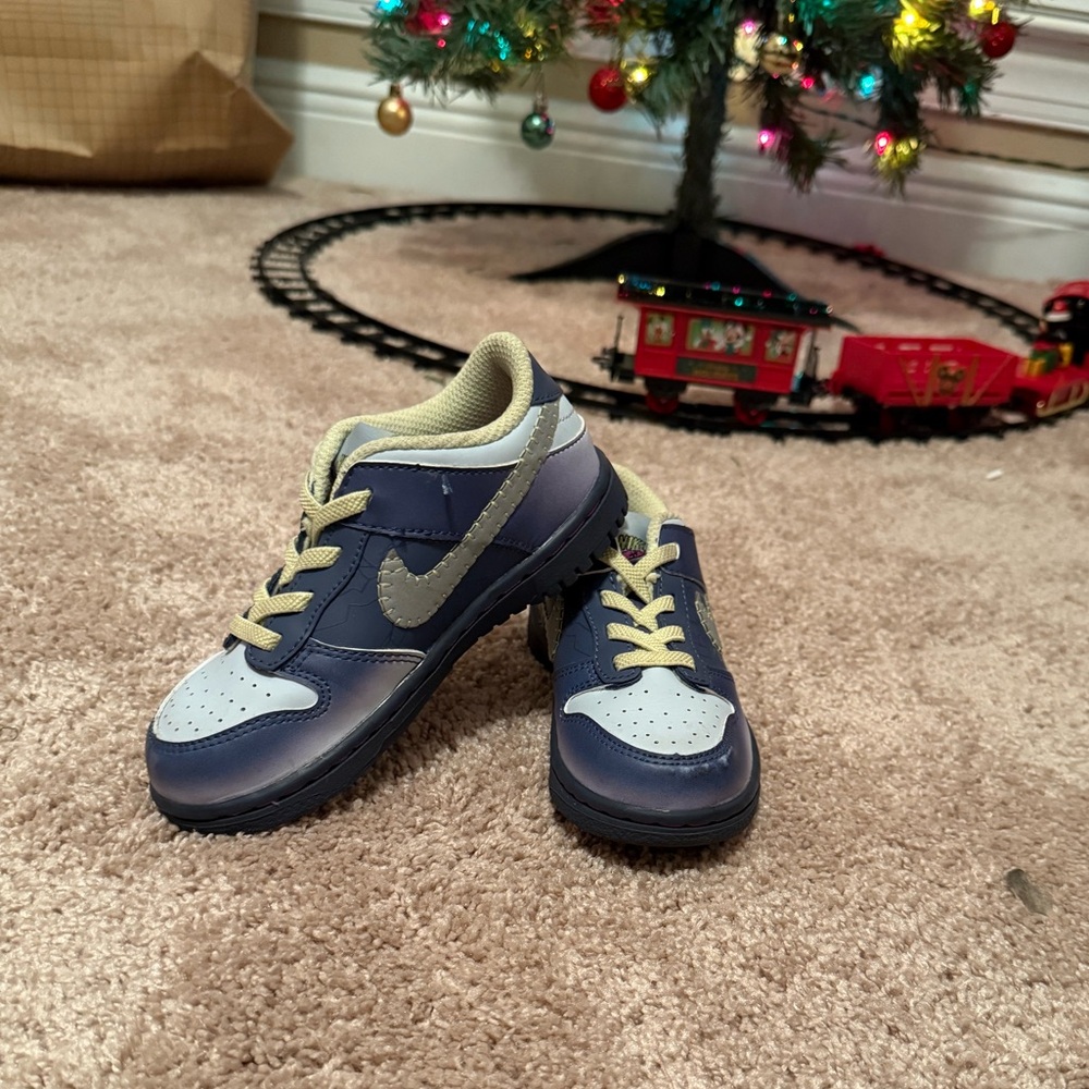 Nike Kids Navy and White Sneakers